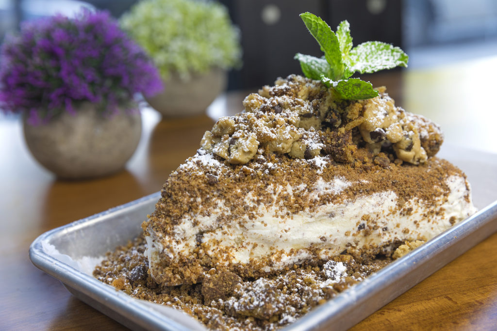 Chocolate Chip Cookie and Cookie Dough Ice Cream Pie_5